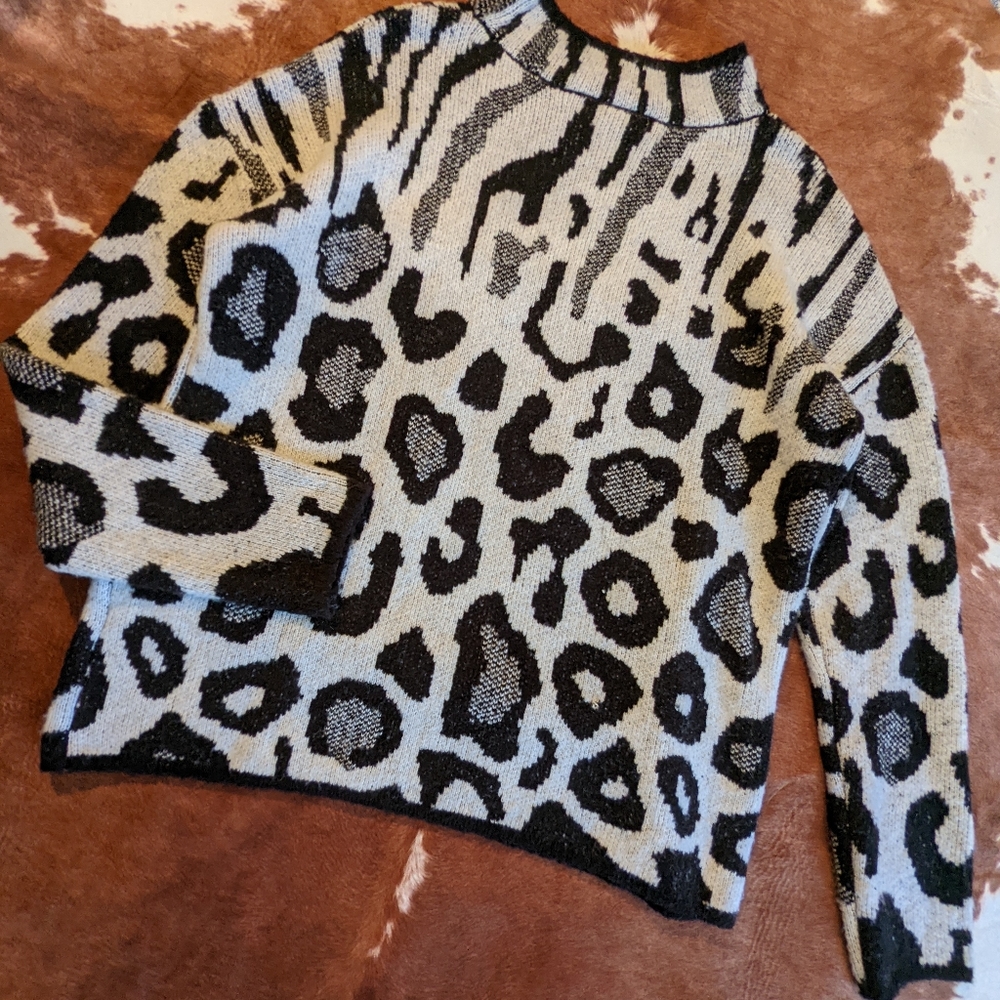 Tribekka 44 Animal Print Sweater